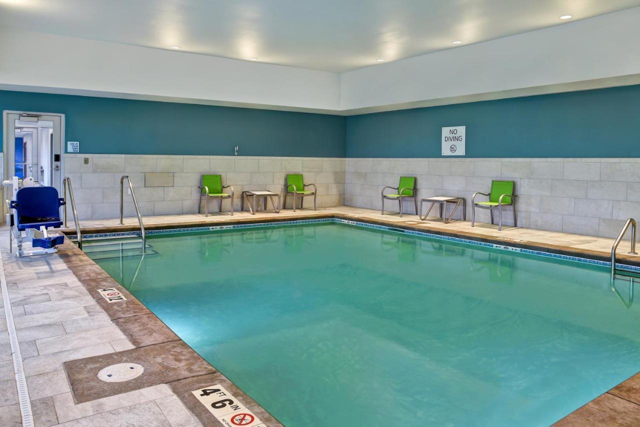 Holiday Inn Express & Suites - Ottawa By Ihg Экстерьер фото
